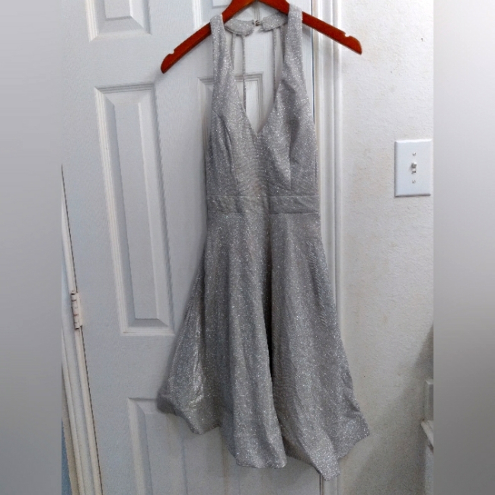 Women's Beautiful Silver Grey Sparkly Mermaid Halter Cocktail Going Out Dress